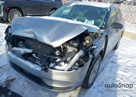 2022 Lincoln Corsair Standard z USA, uszkodzony, nr VIN 5LMCJ1C98NUL16023